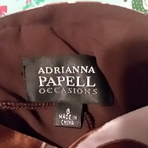 Gorgeous backless dress. 8 Halter top - Picture 2 of 7